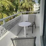 Aparthotel Dolphin 3*