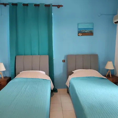 Aparthotel Dolphin 3*